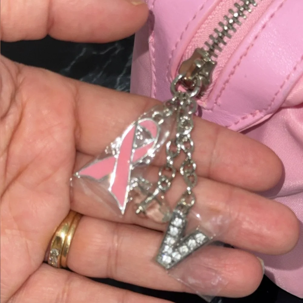 Versace Parfums Cosmetic Pink Pouch with Three Accents AUTHENTIC - Picture 2 of 14